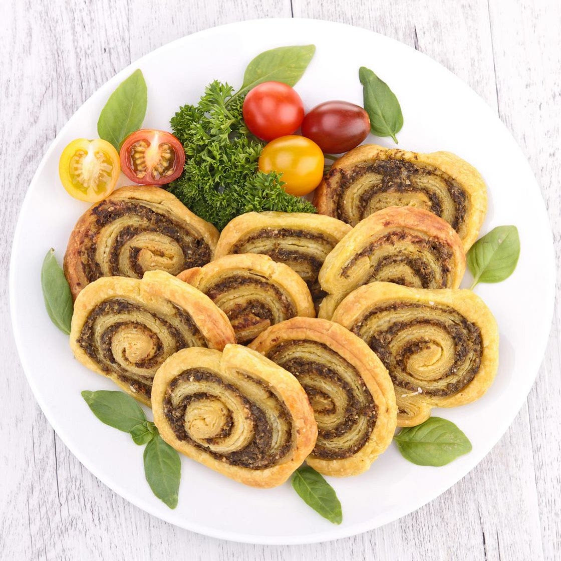 Mini-roulés feuilletés au pesto