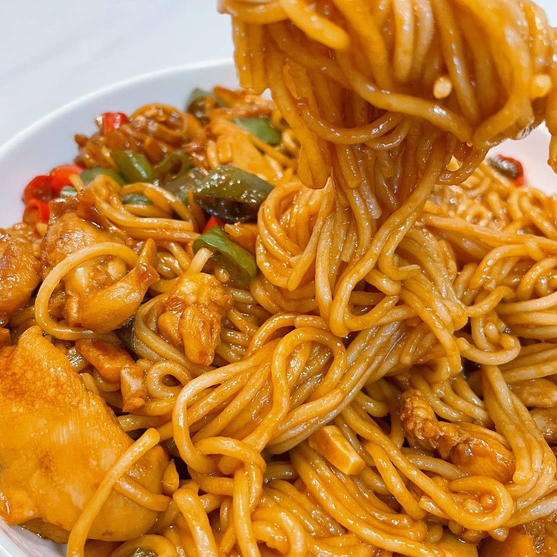 Spicy Double Pepper Chicken Lo Mein Recipe (Mala Flavor)