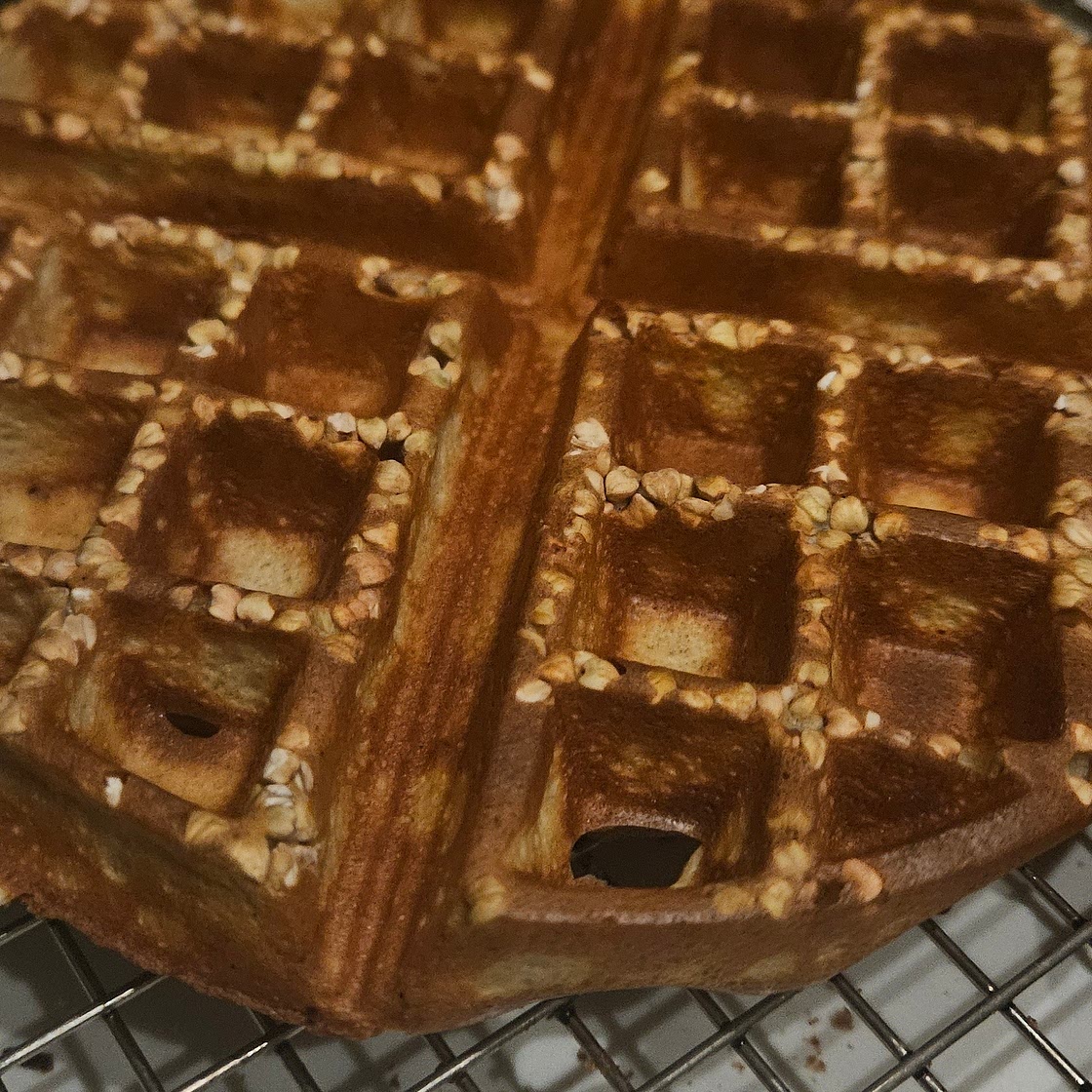 High-Protein Lower-Carb Hybrid Waffles
