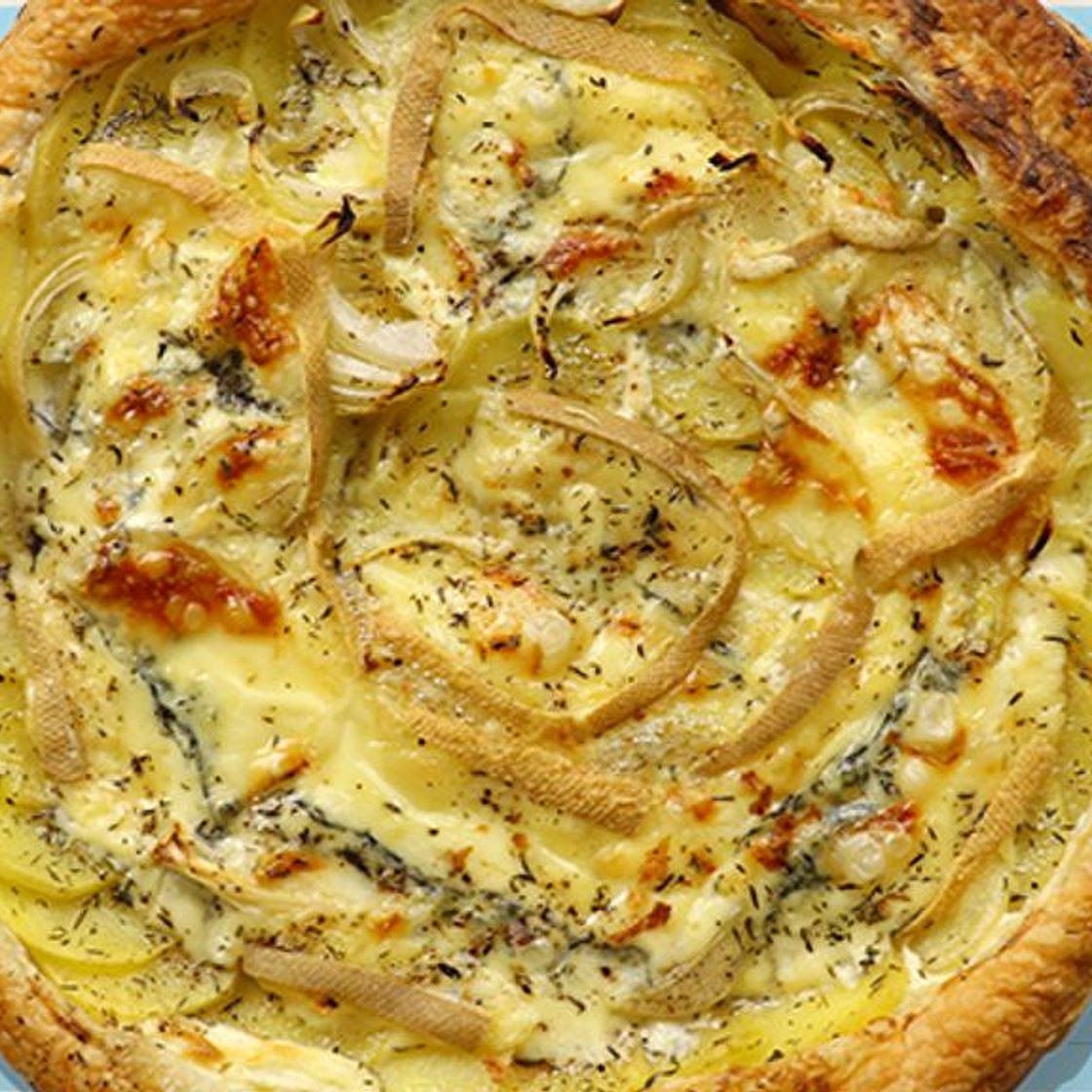 Tarte fine pommes de terre & morbier