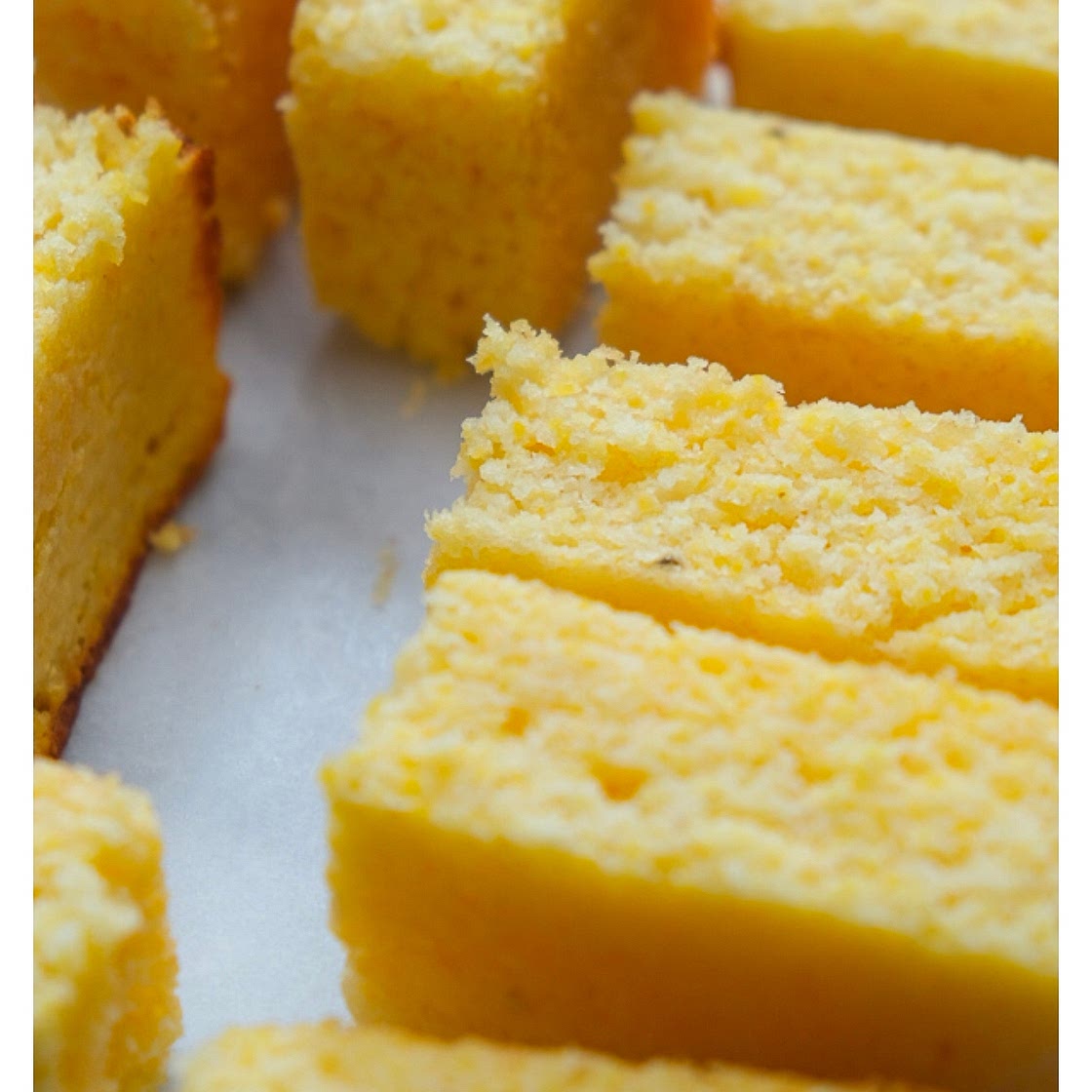 Cornbread-Style Polenta (Low-Cal, Lactose-Safe) side