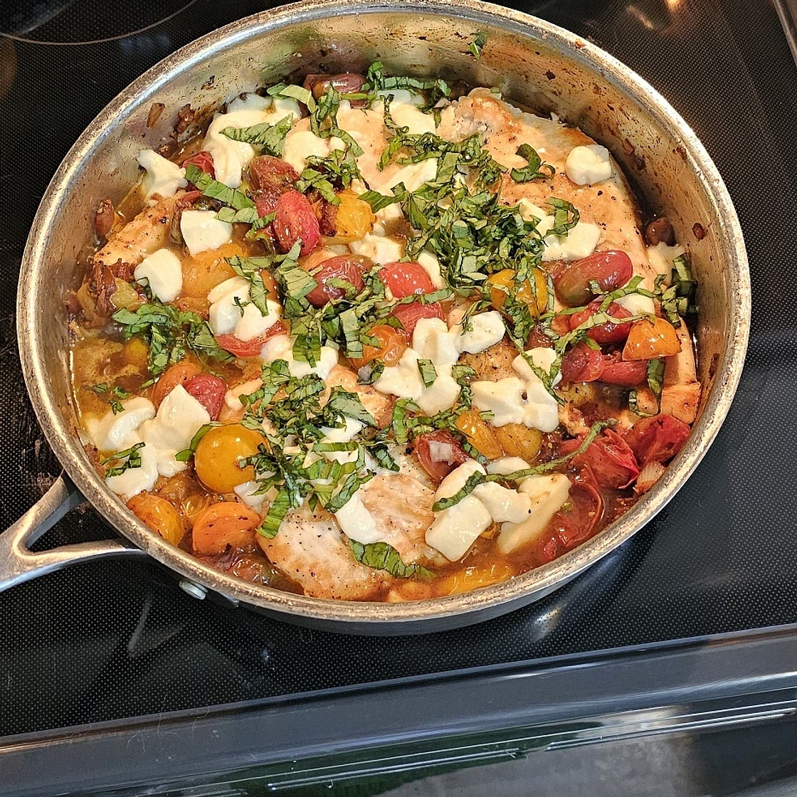 Chicken Caprese Skillet