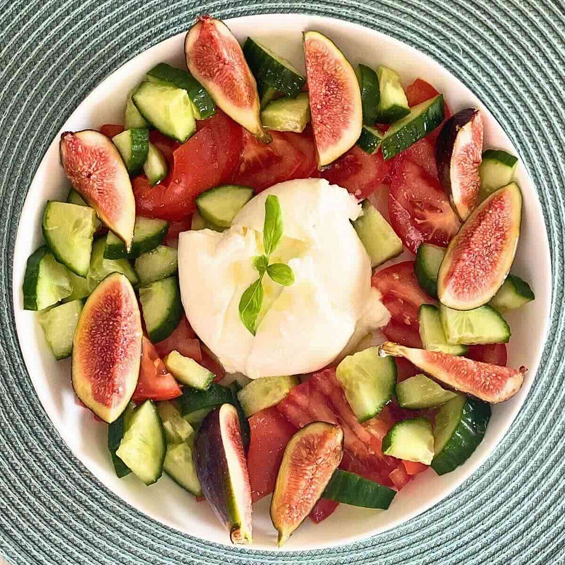 Burrata Caprese Salad Recipe with Figs