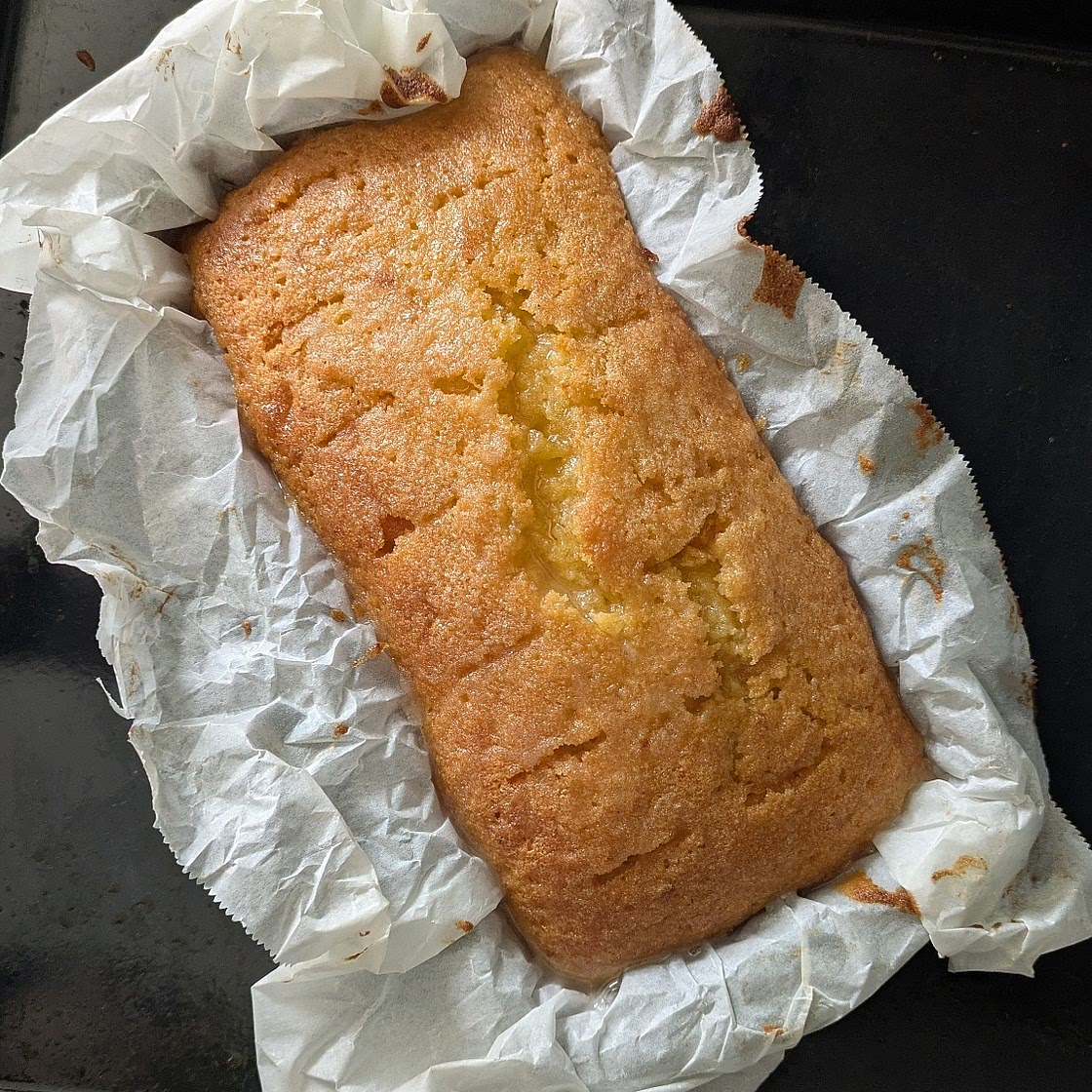 Lemon drizzle cake