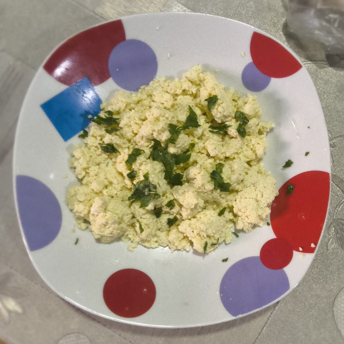 High Protein Scrambled Eggs with Cottage Cheese