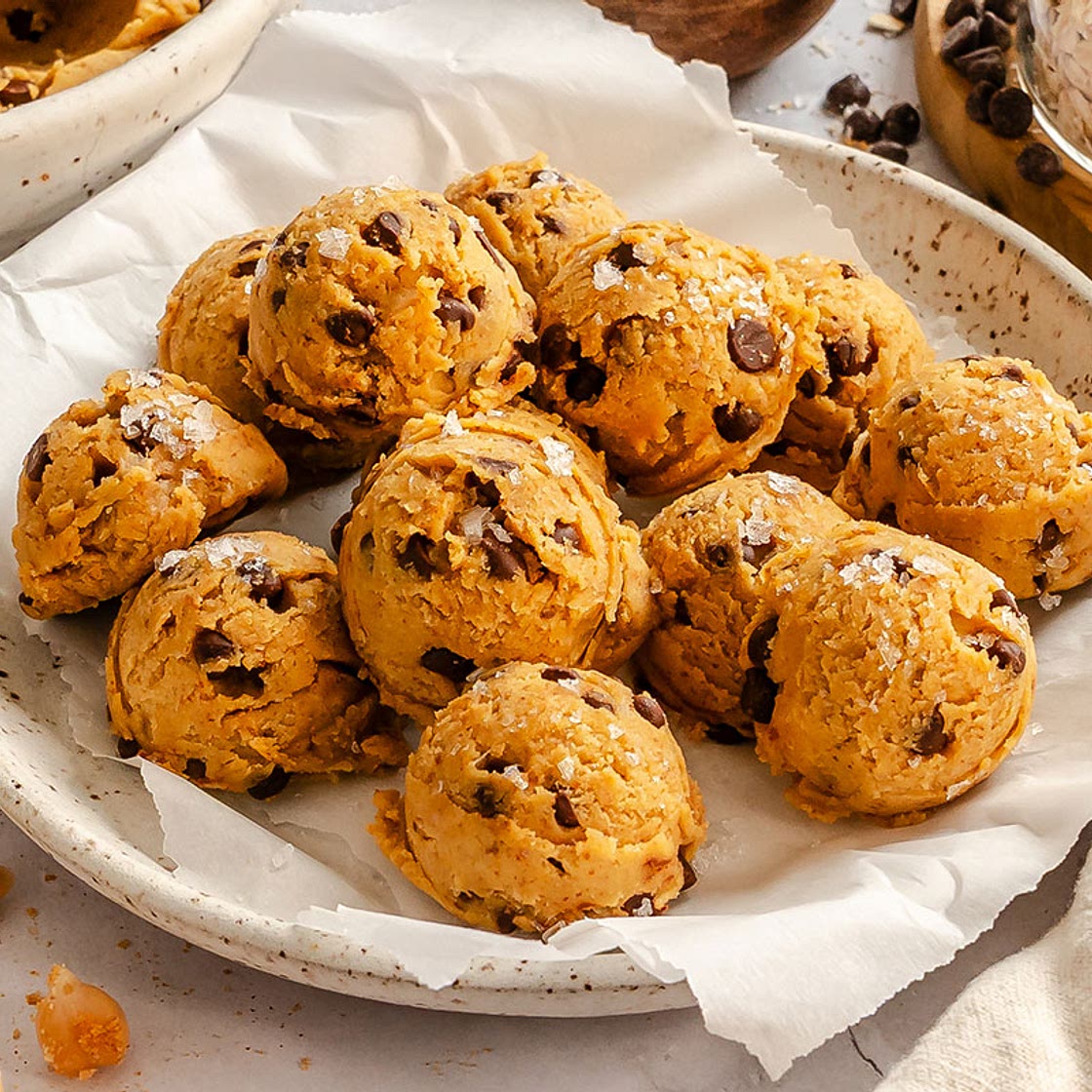 Edible Chickpea Cookie Dough (Vegan)