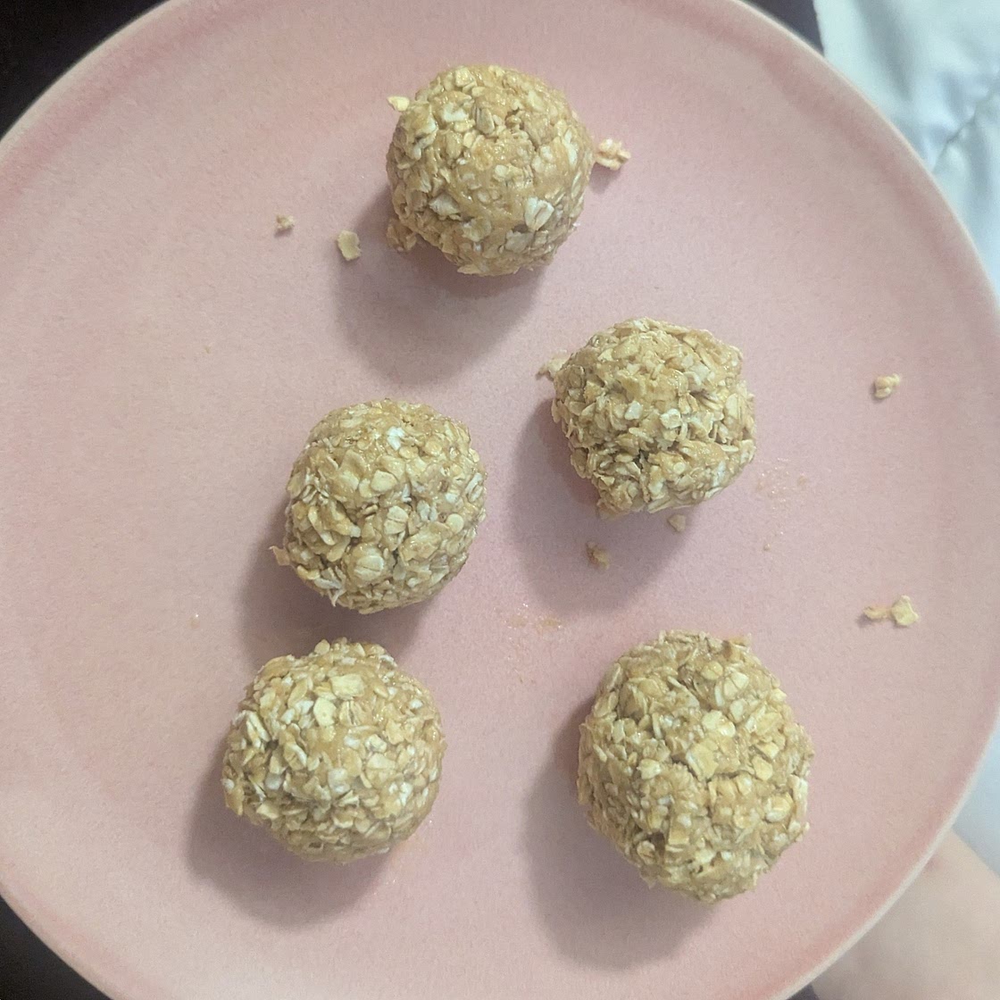 3 Ingredient Peanut Butter Oatmeal Balls