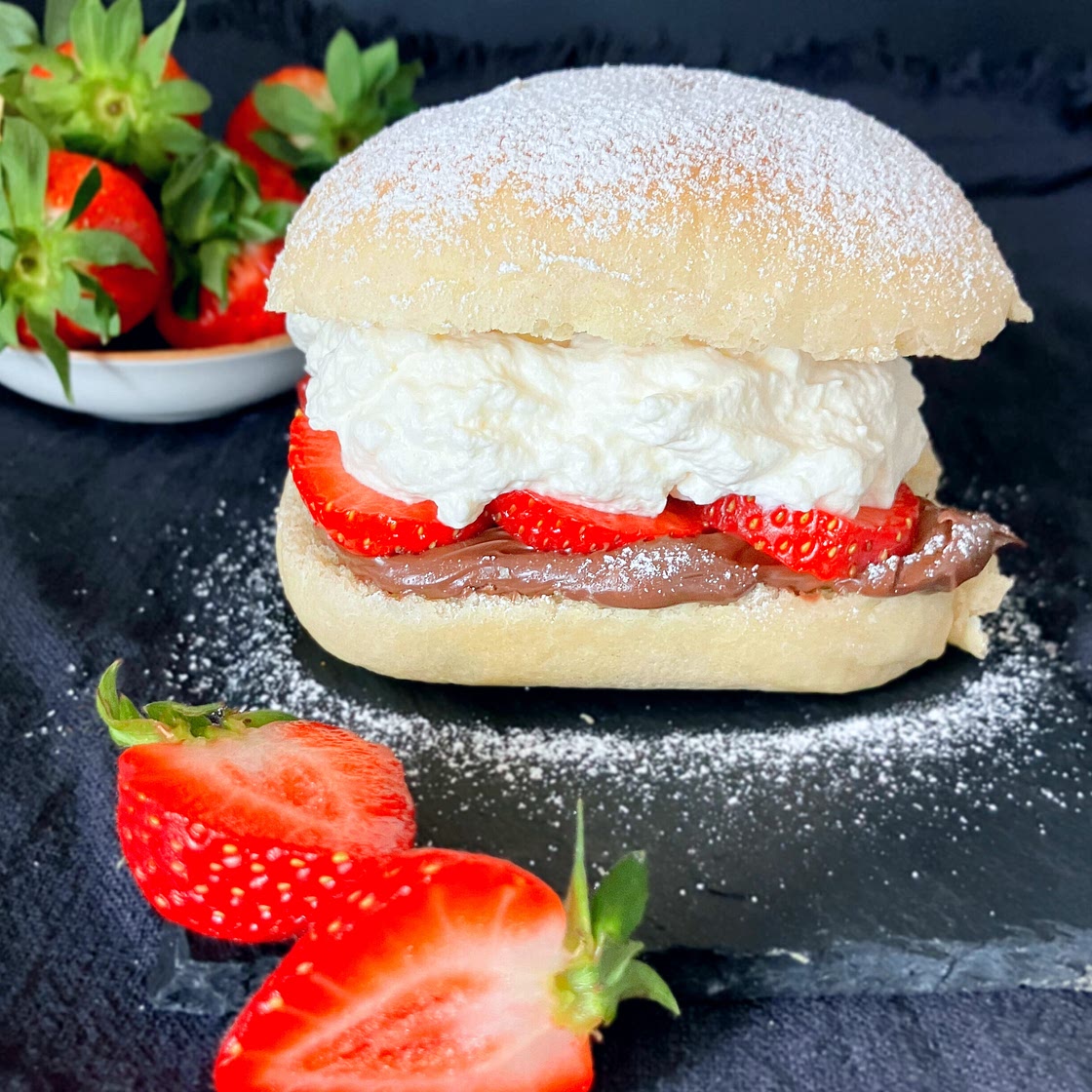 Summer Cream Buns