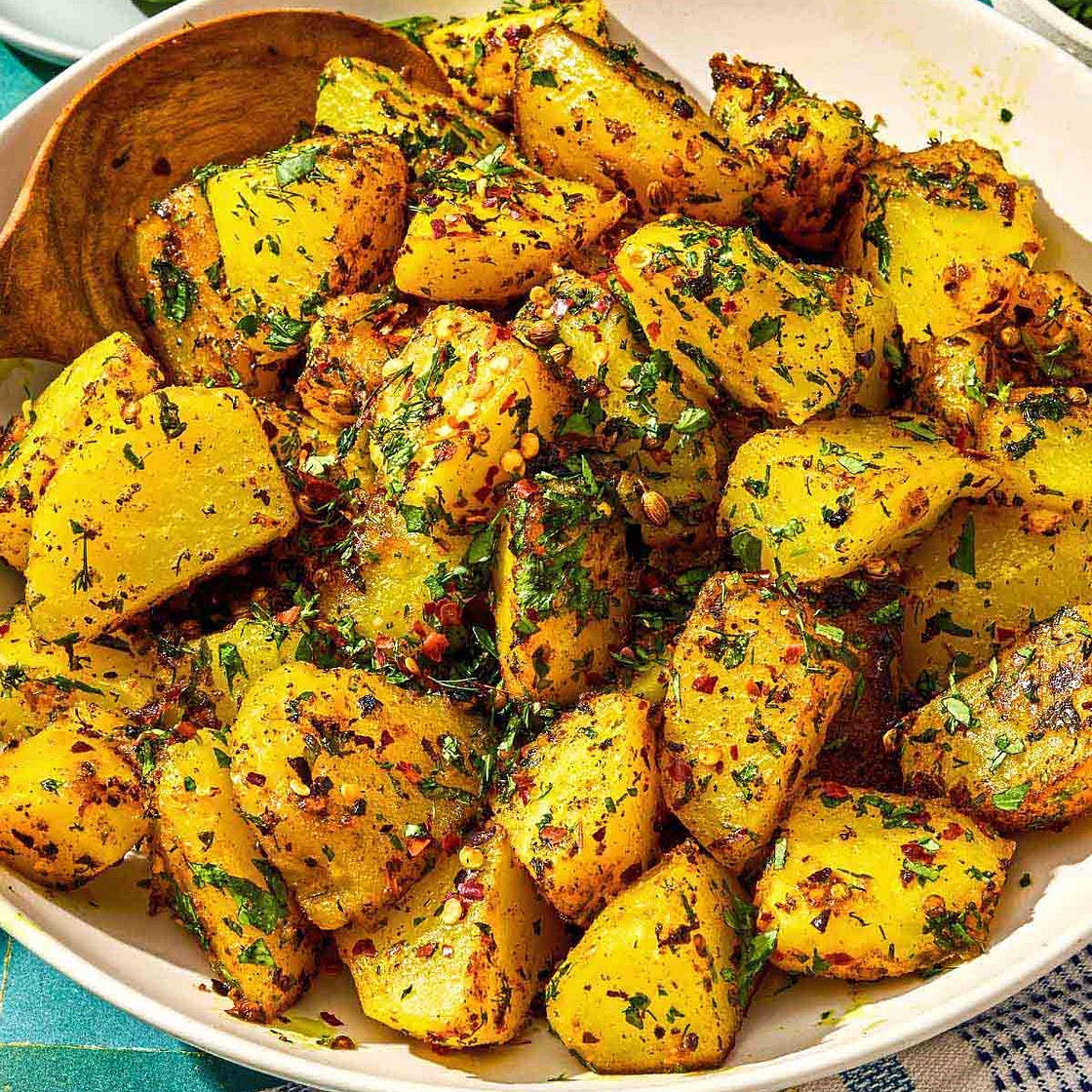 Batata Harra: Middle Eastern Spicy Potatoes