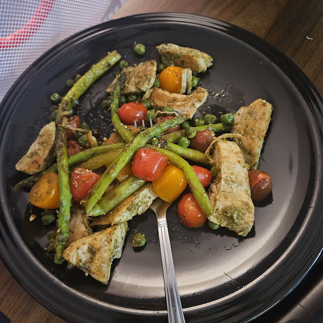 Weekday Meal-Prep Pesto Chicken & Veggies Recipe by Tasty