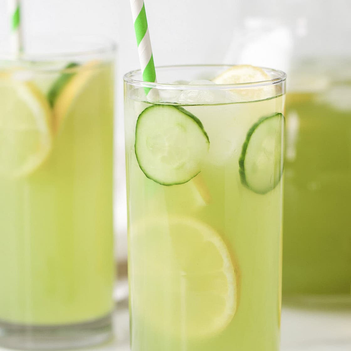 Fresh Cucumber Lemonade (10 Minute Recipe!)