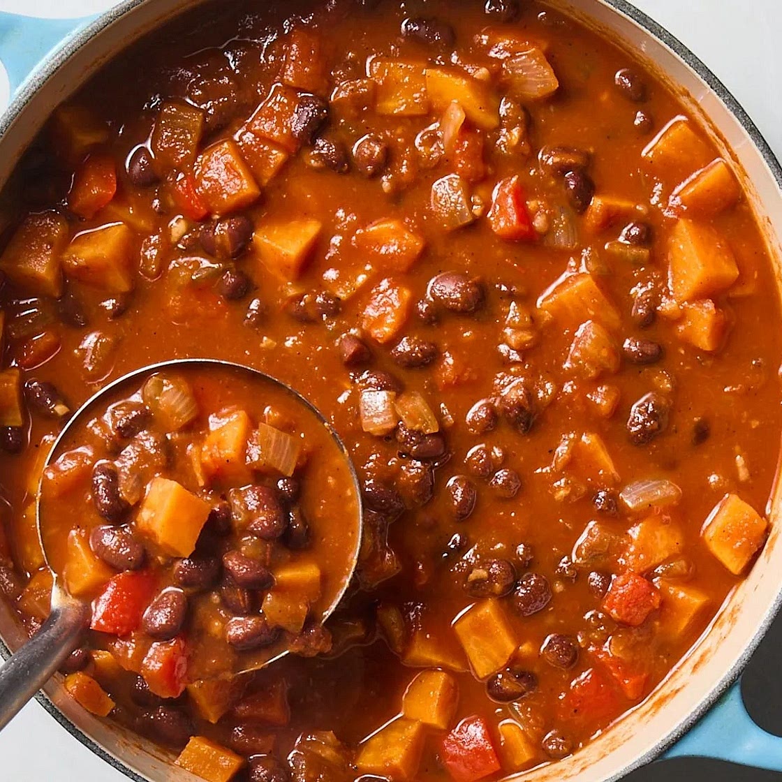 Sweet Potato and Black Bean Chili