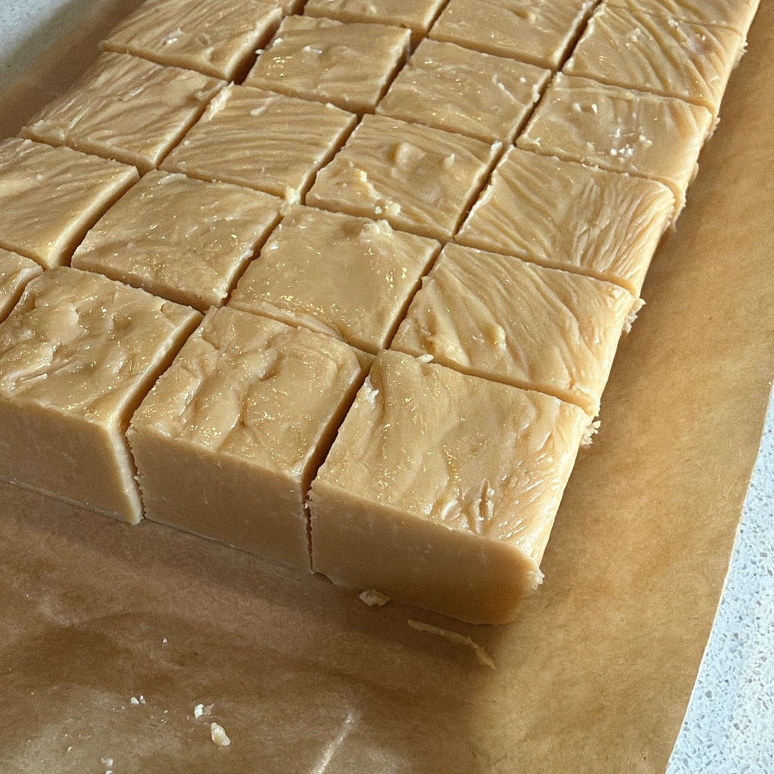 Thermi fudge with white chocolate 