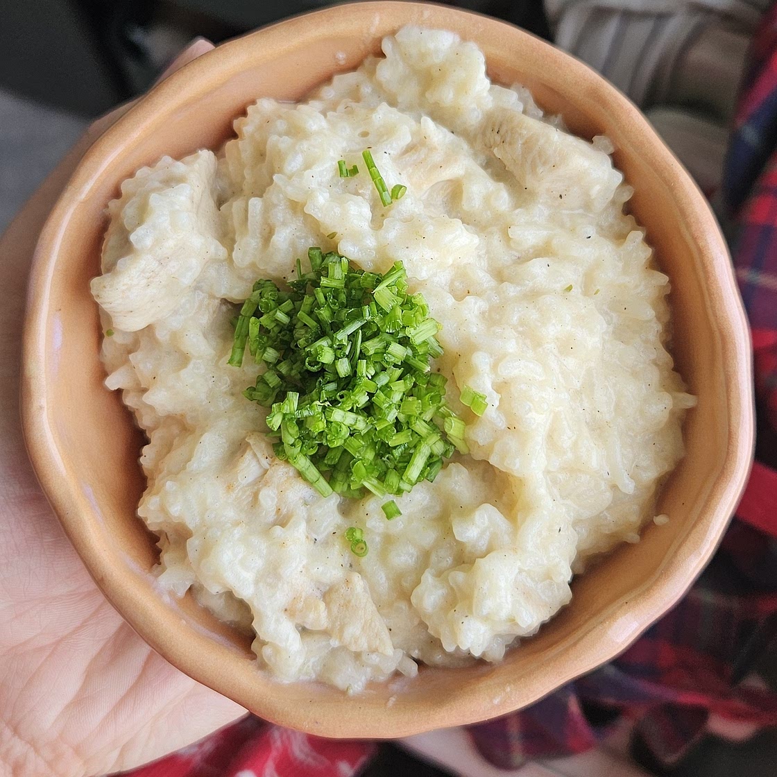 Cremiges Parmesan-Hähnchen mit Reis