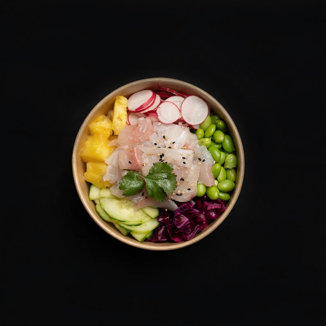 Poke bowl à la dorade et ananas