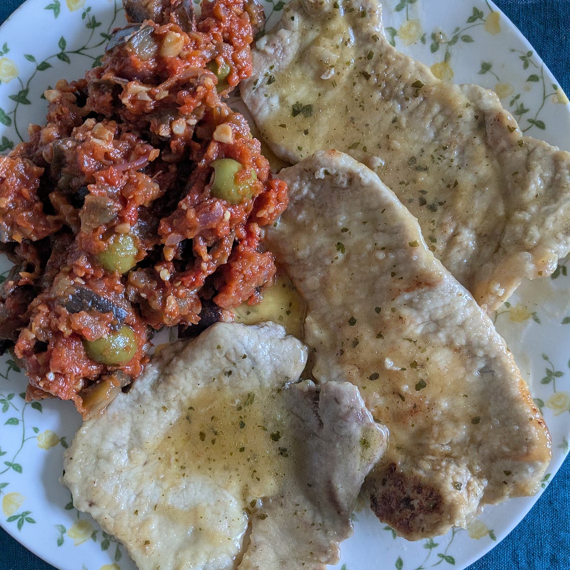 SCALOPPINE CON CAPONATA DI MELANZANE