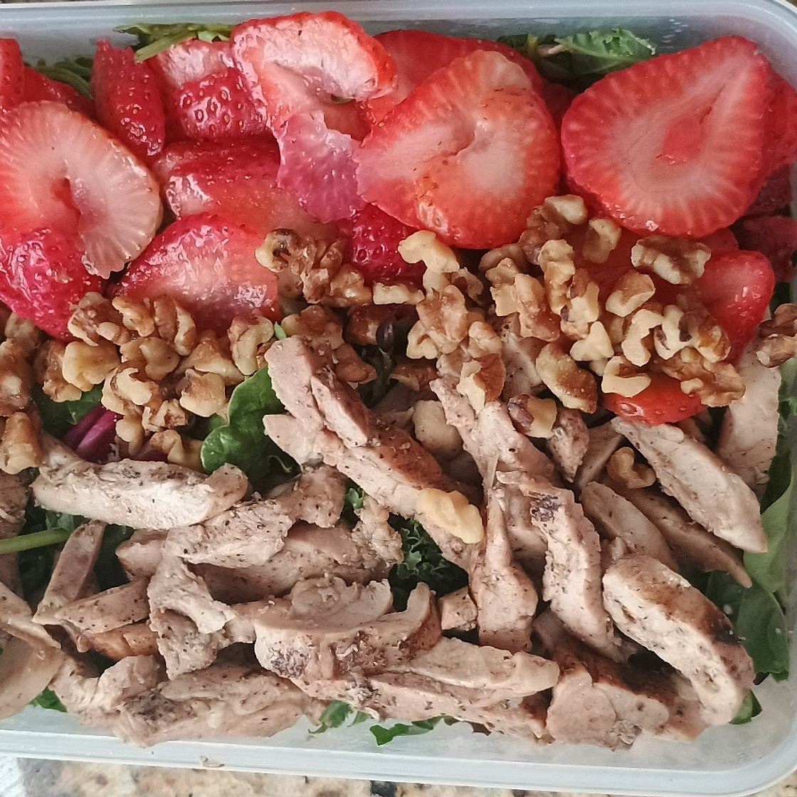 Spinach & Strawberry Meal-Prep Salad