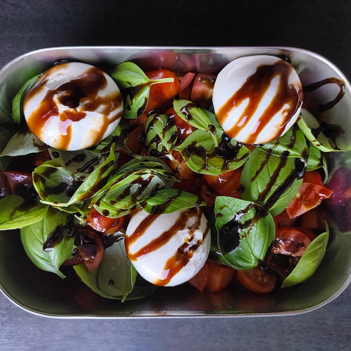Erdbeer-Burrata Salat