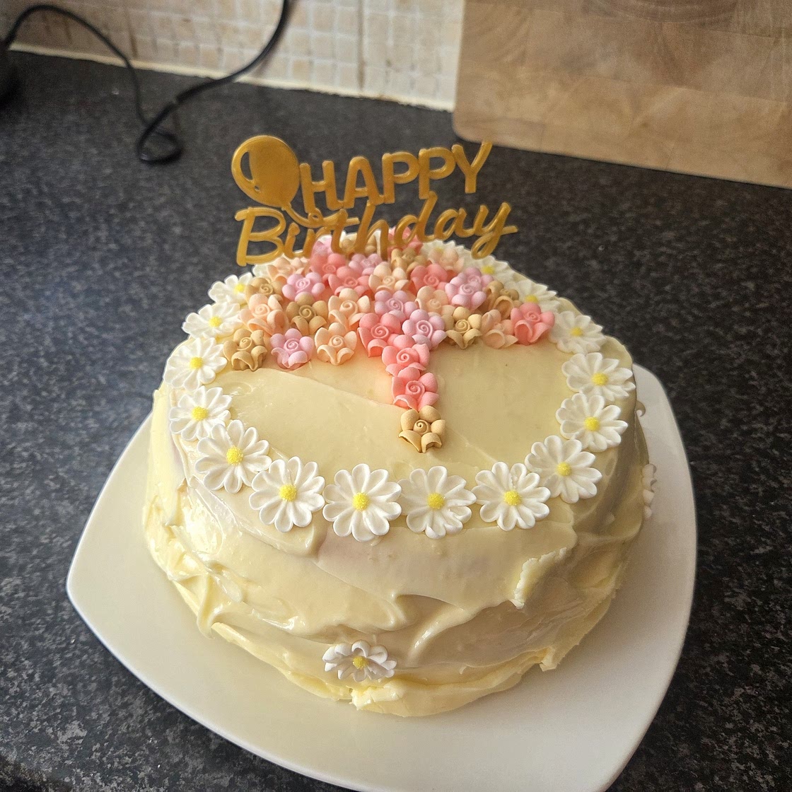 Lemon & elderflower celebration cake