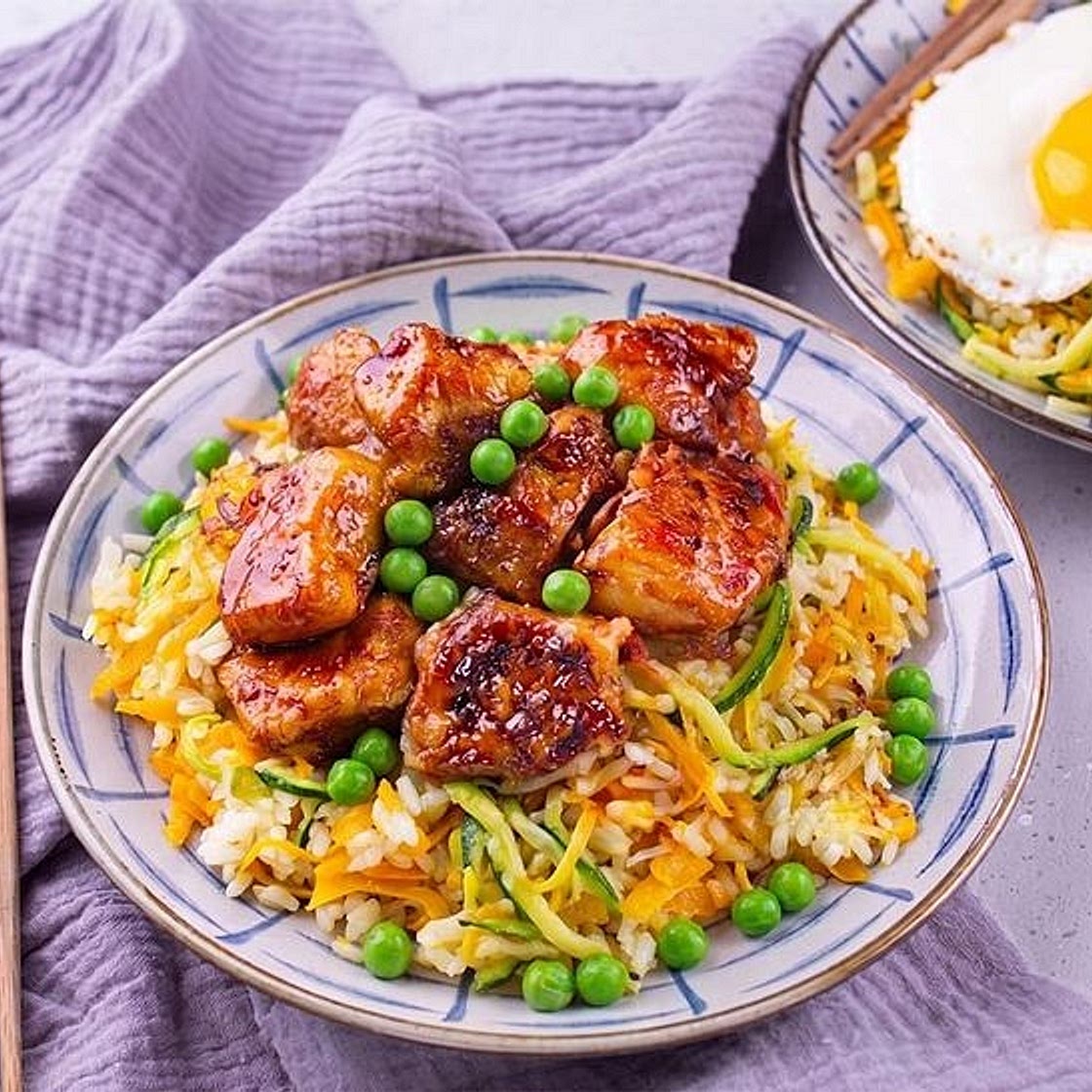 Karaage de Poulet aux Courgettes et Riz Frits