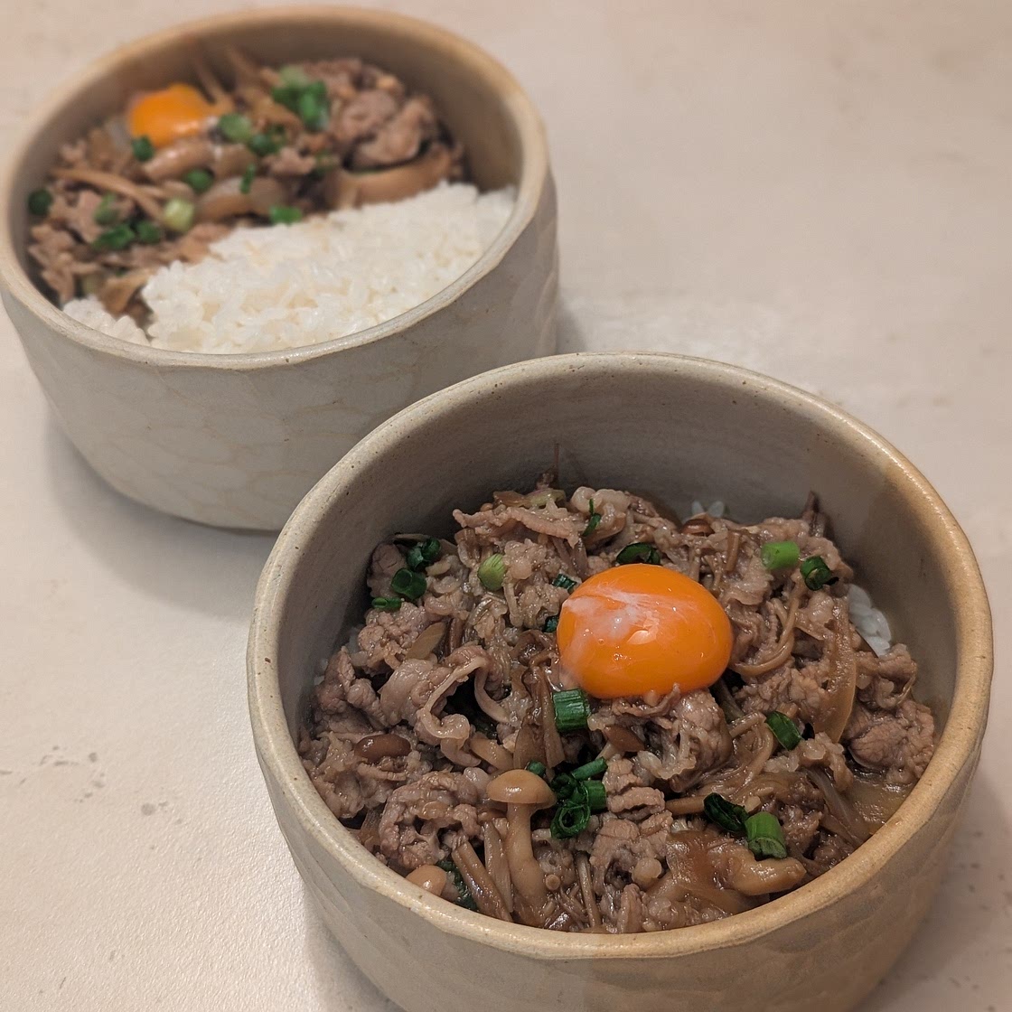 Enoki beef bowl
