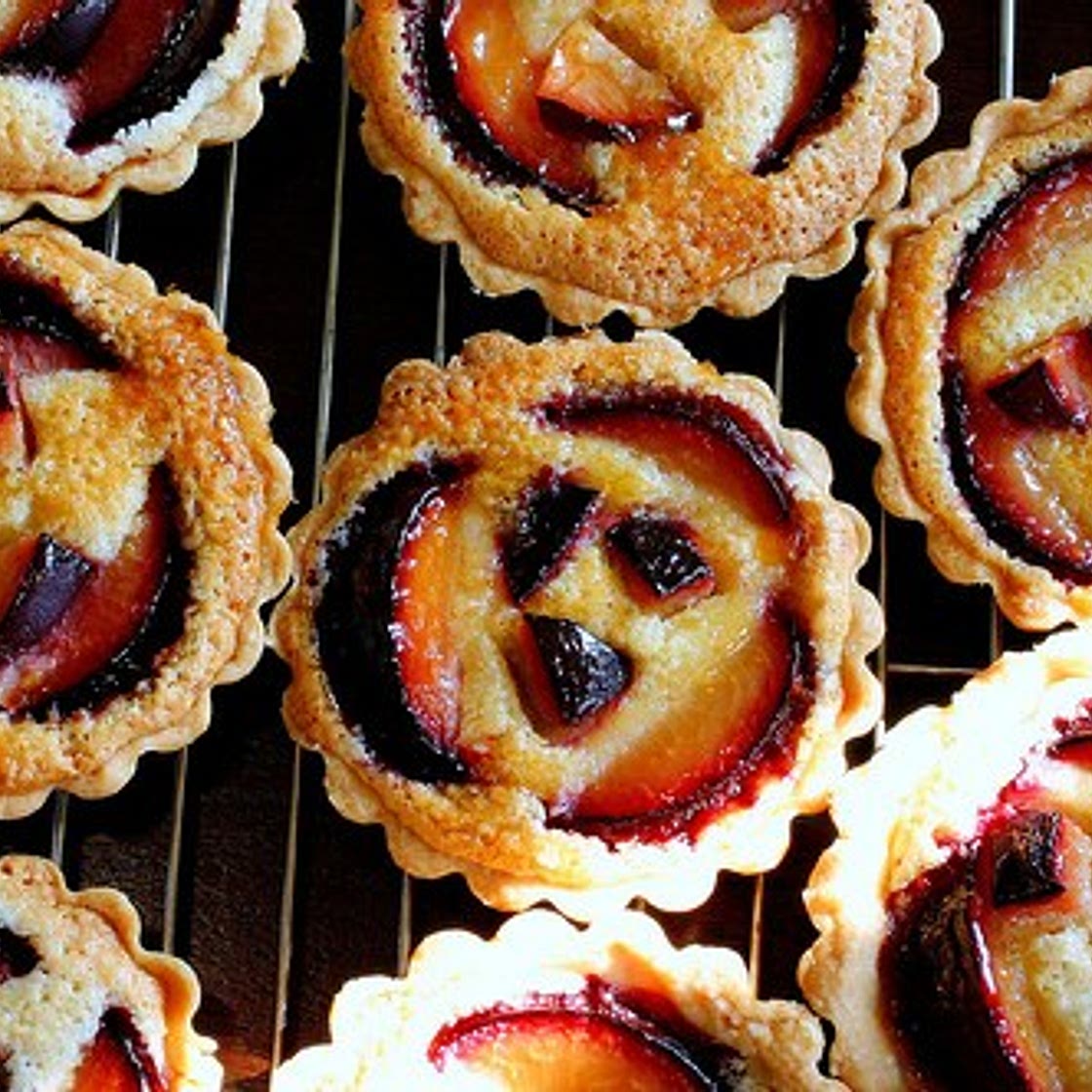 plum-almond tart