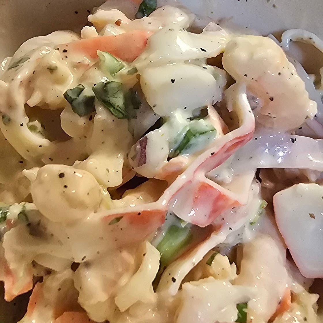 Sea food Salad creamy spicy
