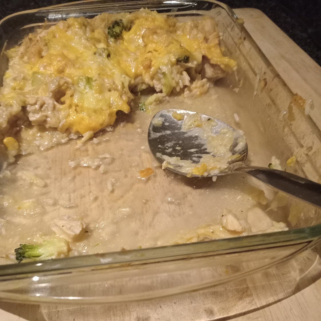 One Pot Cheesy Chicken Broccoli and Rice Casserole