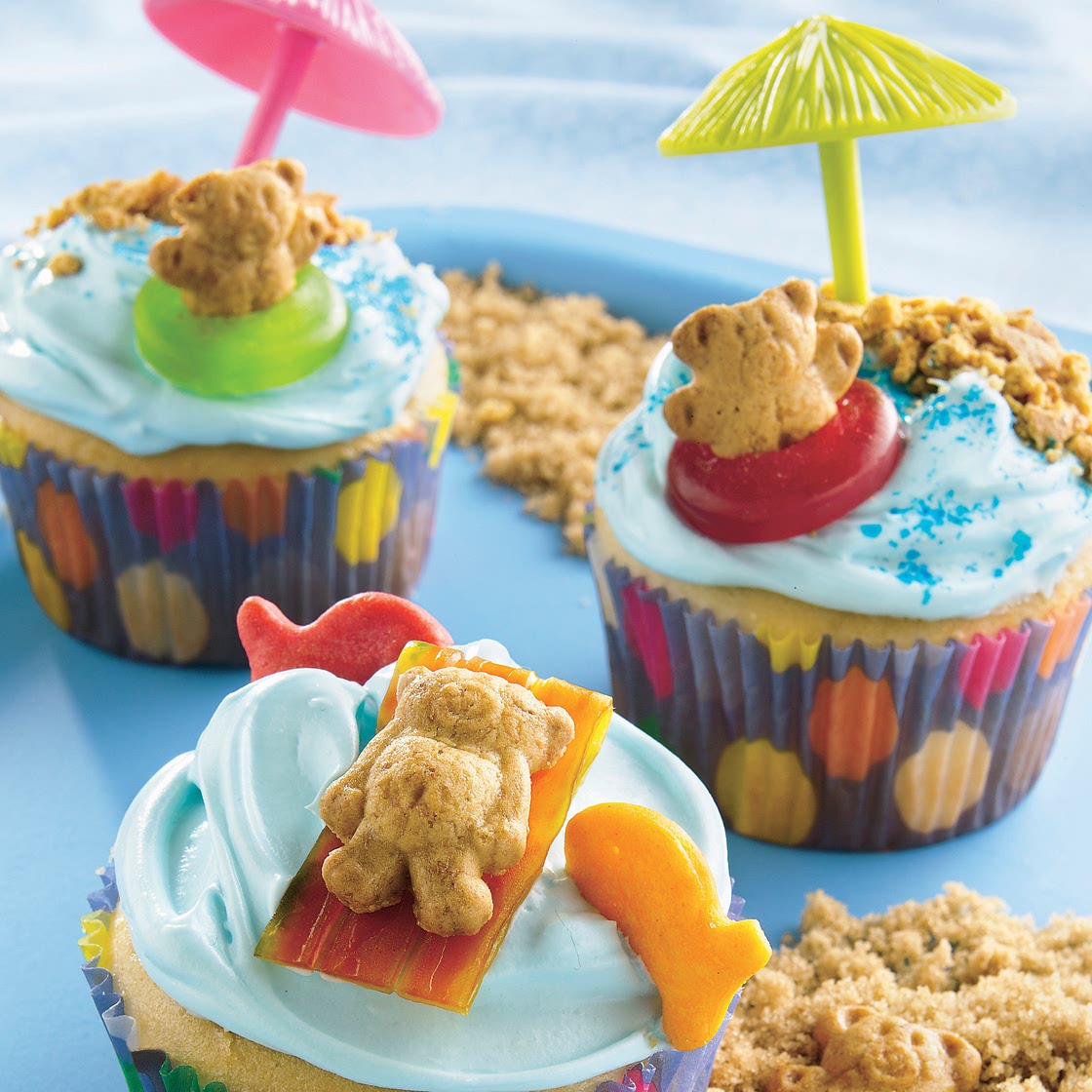 Teddy-at-the-Beach Cupcakes
