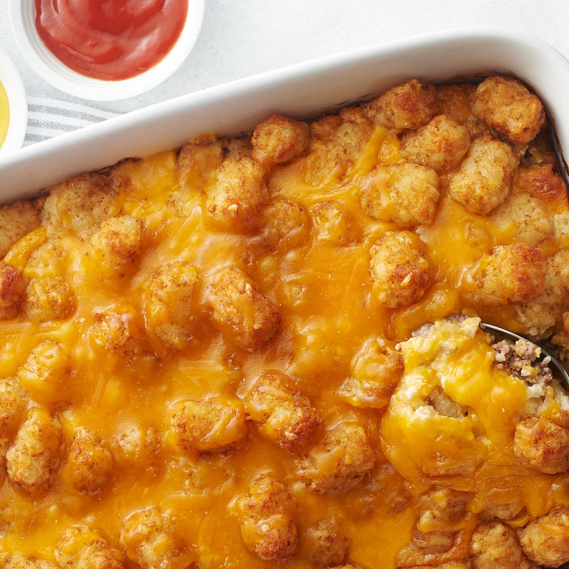 Impossibly Easy Tater Tots™ Cheeseburger Casserole