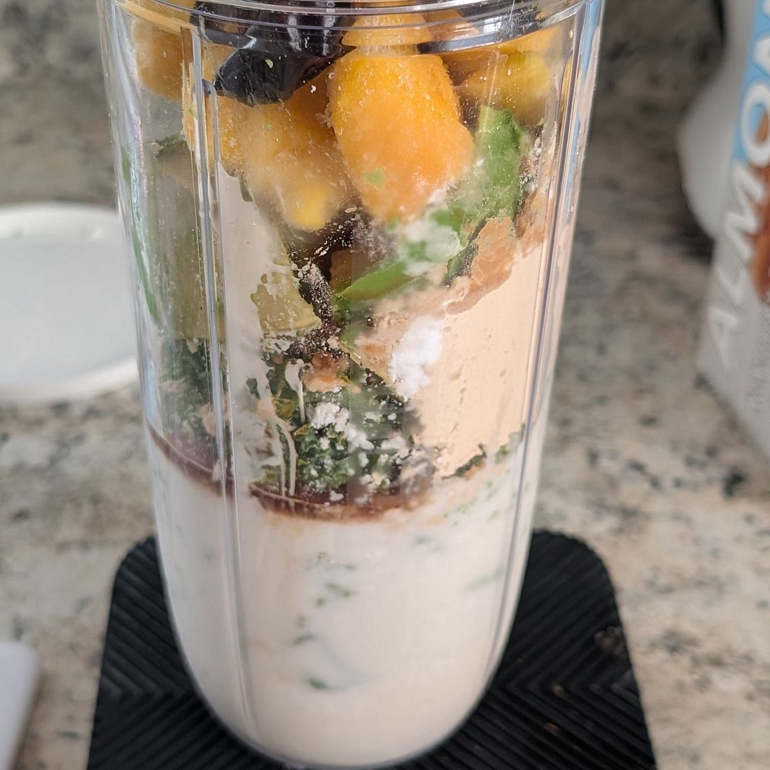 Coconut avacado mango kale smoothie for nutribullet