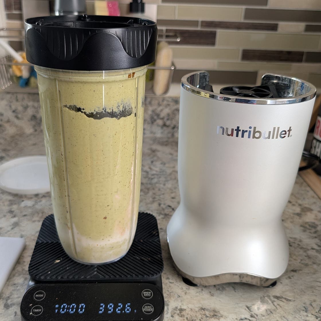 Coconut avacado mango kale smoothie for nutribullet