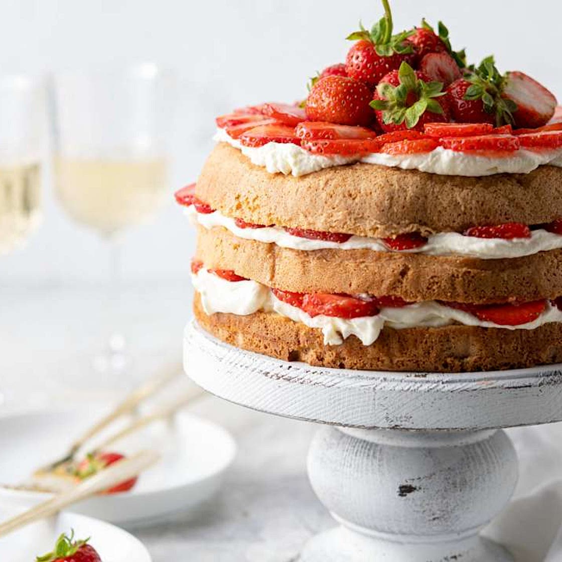 Pan di Spagna panna e fragole