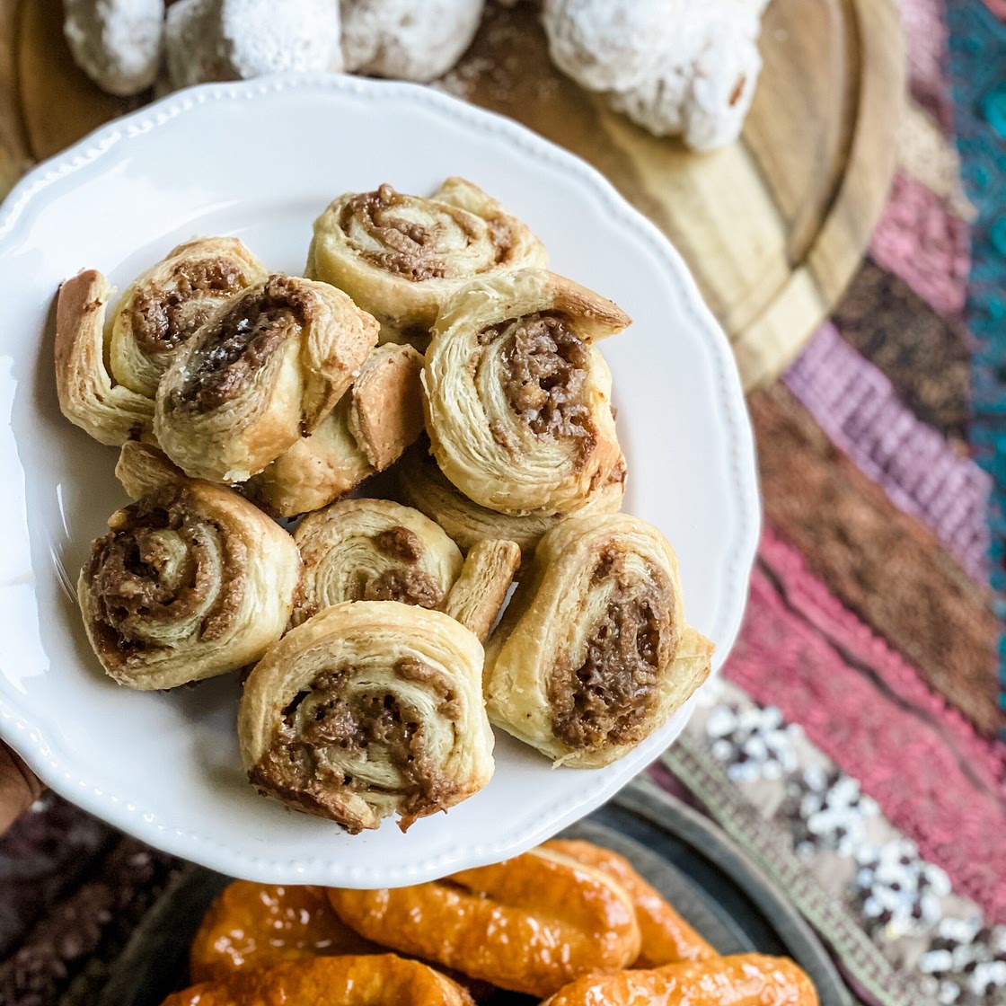 Vegan Persian Cinnamon Roll