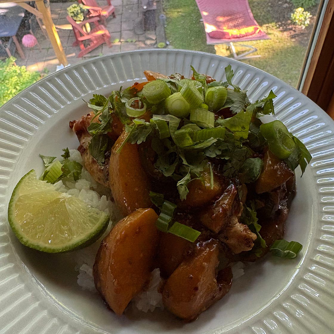 Peach & Jalapeño Glazed Chicken 