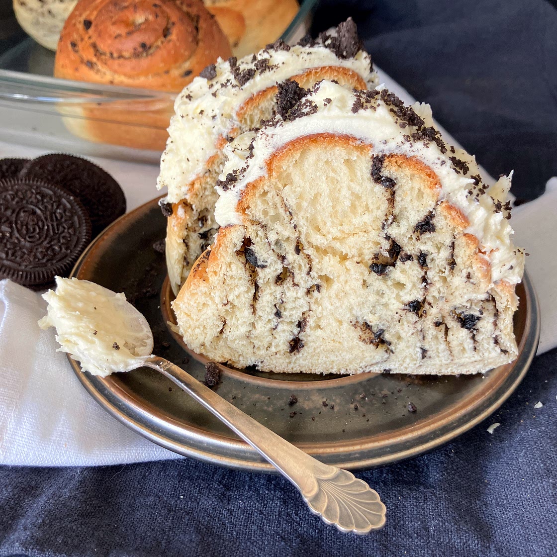 Bakery Style Fluffy Oreo Buns