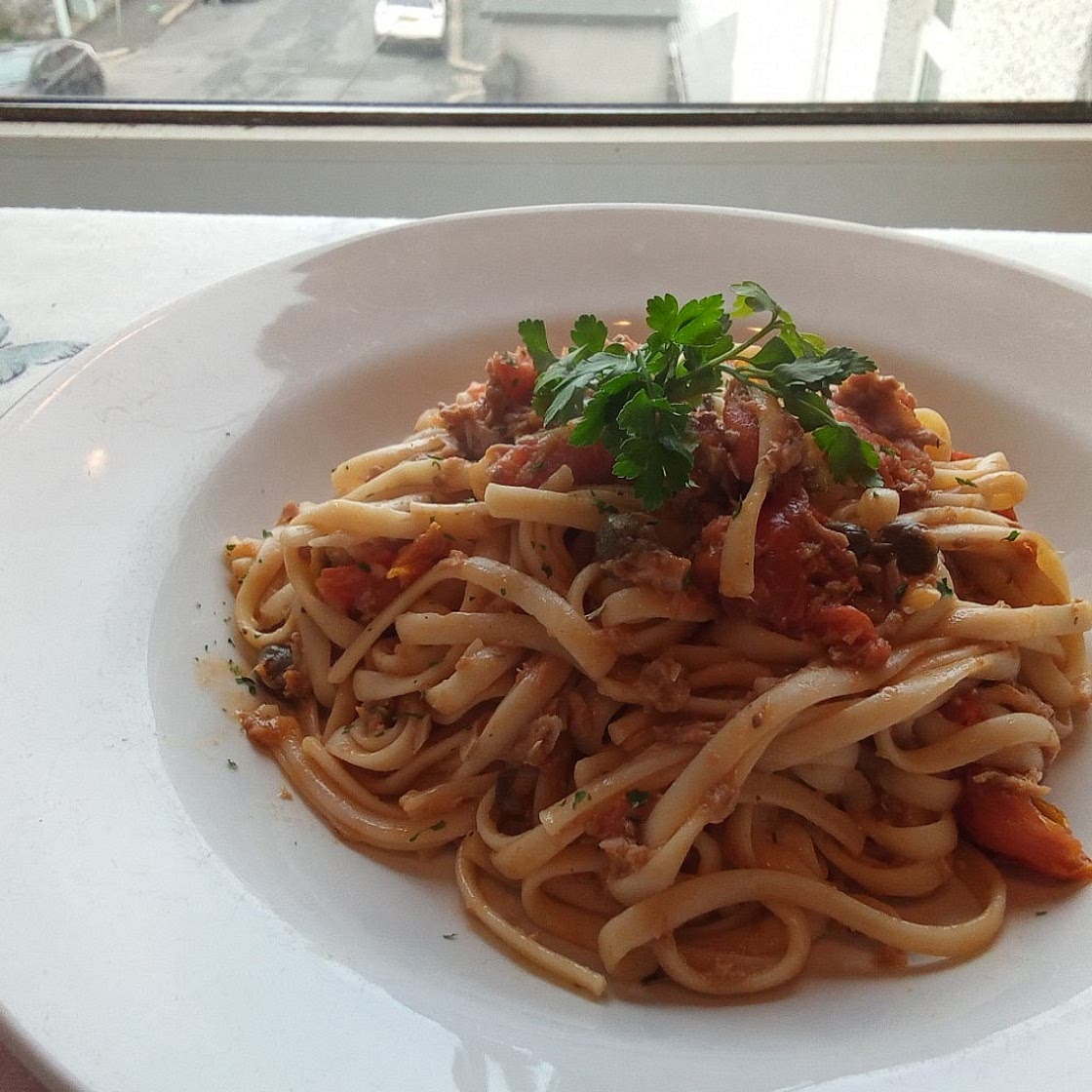 Roasted Cherry Tomato and Tuna Pasta