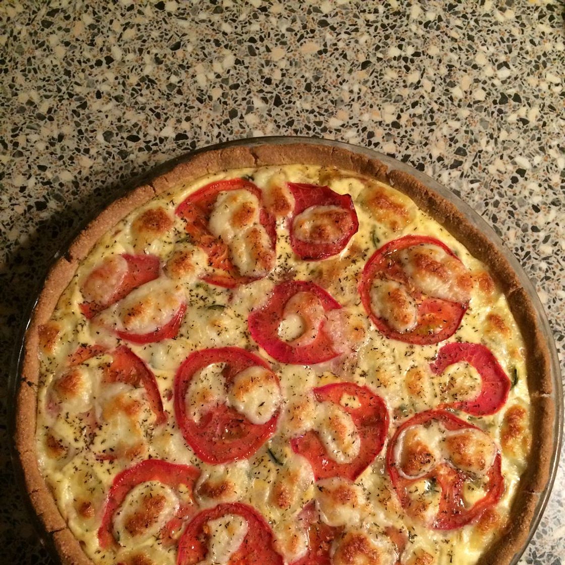 Tarte (sans gluten) aux légumes, lardons et mozzarella
