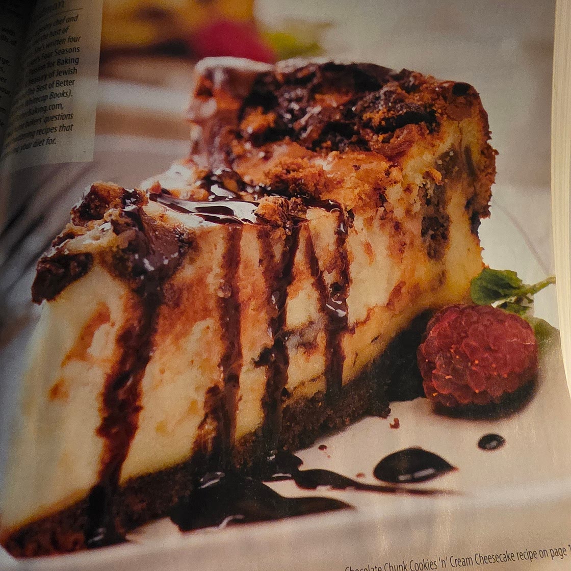 Chocolate Chunk Cookies ’n’ Cream Cheesecake