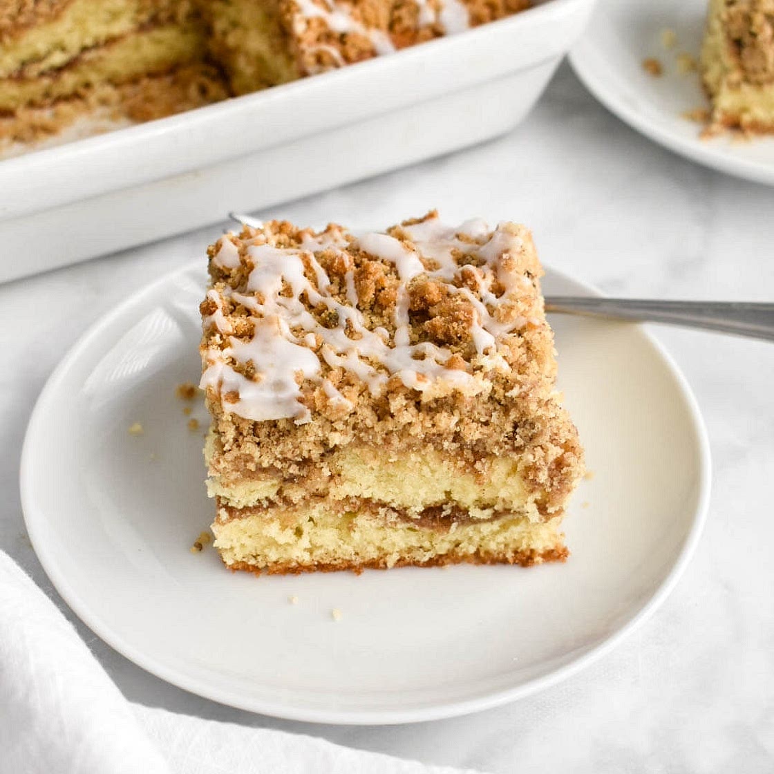 D'licious Incredible Banana Streusel Cake
