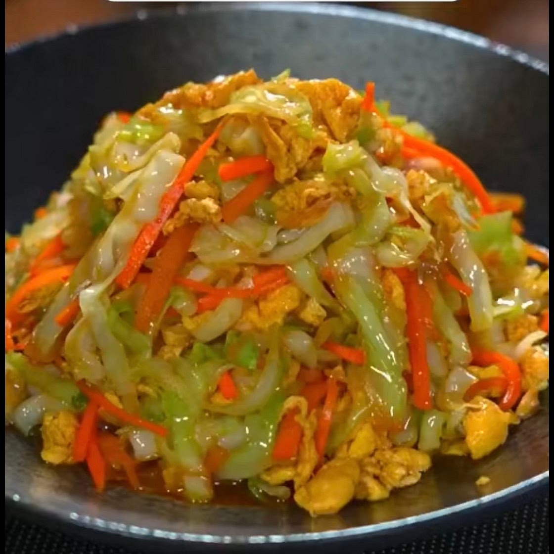 Scrambled Eggs with Cabbage (High-Protein Version)