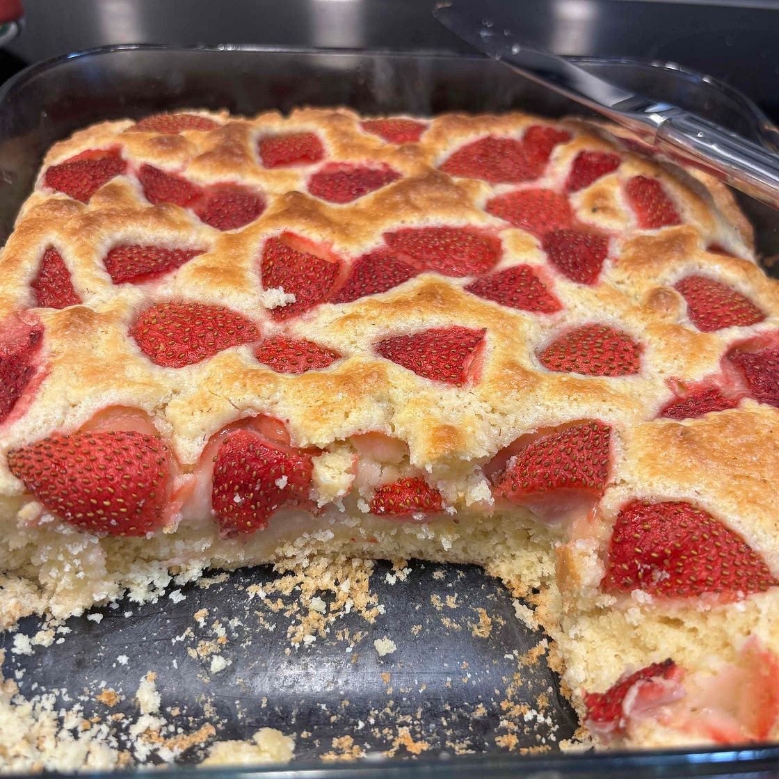 Buttermilk Blueberry Breakfast Cake