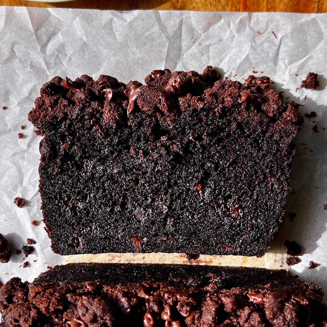 Double Chocolate Crumb Banana Bread (with Brown Butter and Chocolate Chip Crumb Topping) — Well Made by Kiley