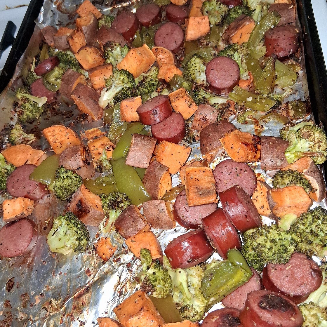 Healthy 20 Minute Sheet Pan Sausage and Veggies
