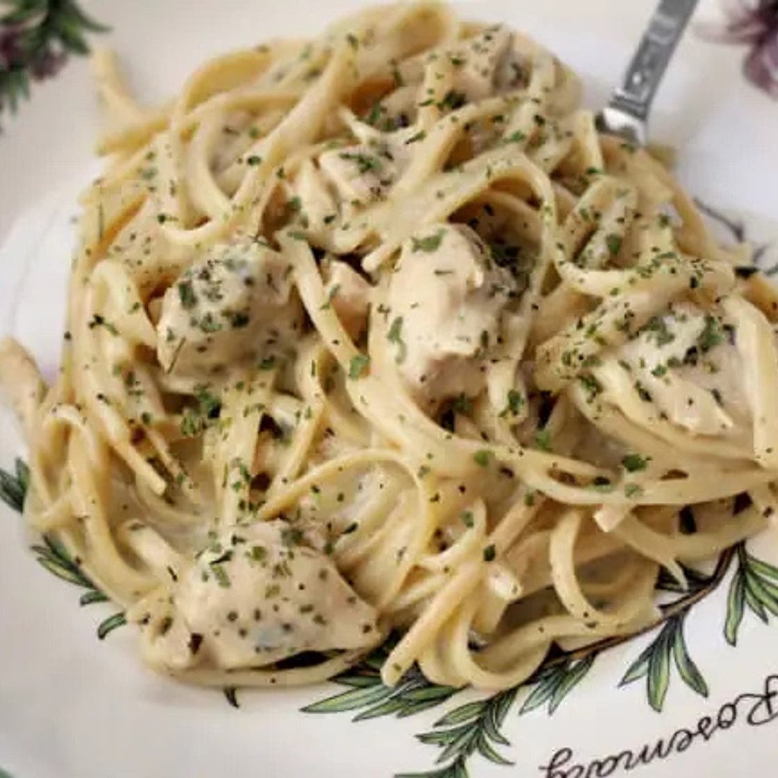 Instant Pot Skinny Chicken Alfredo