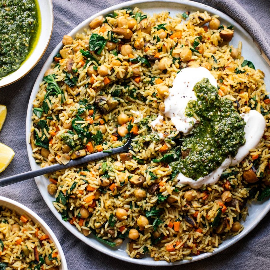 Veganes Pilaw mit Kichererbsen und Pilzen