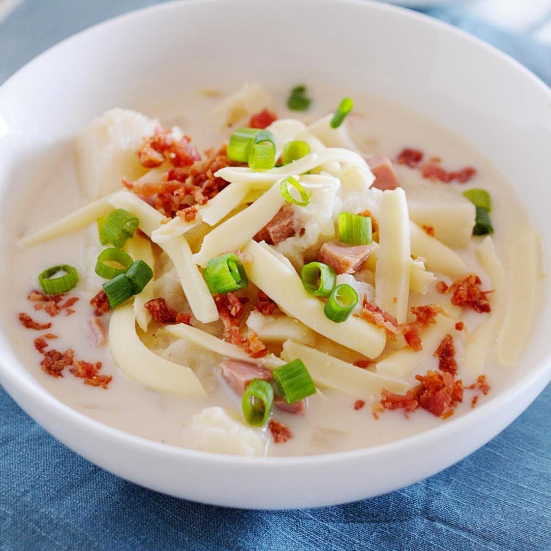 Slow Cooker Loaded Baked Potato Soup