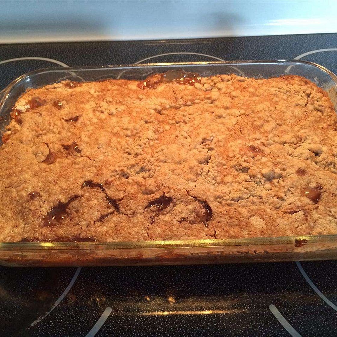 Apple Dump Cake (Eggless) 