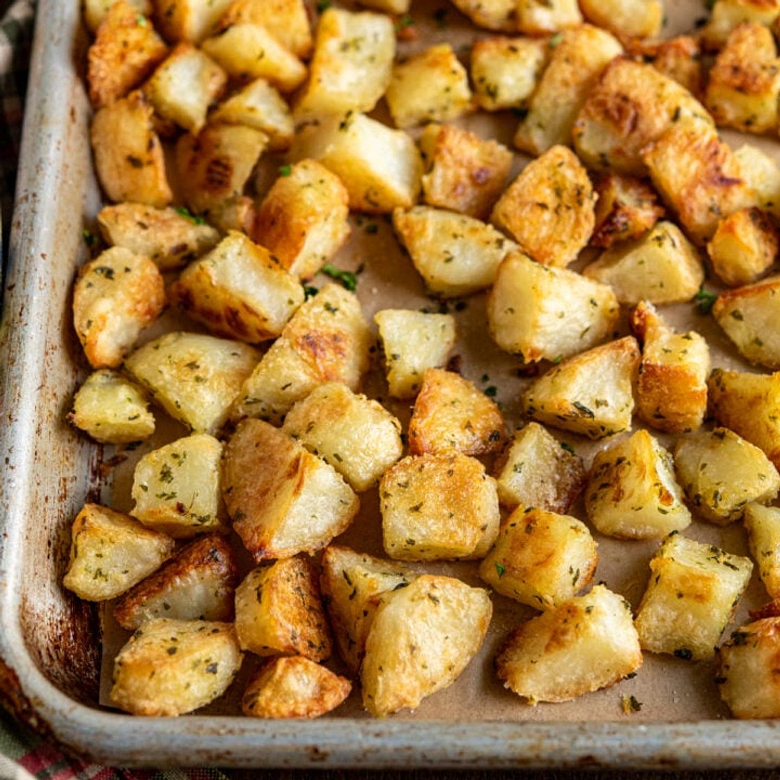 Garlic and Herb Roast Potatoes (Oven and Air Fryer)