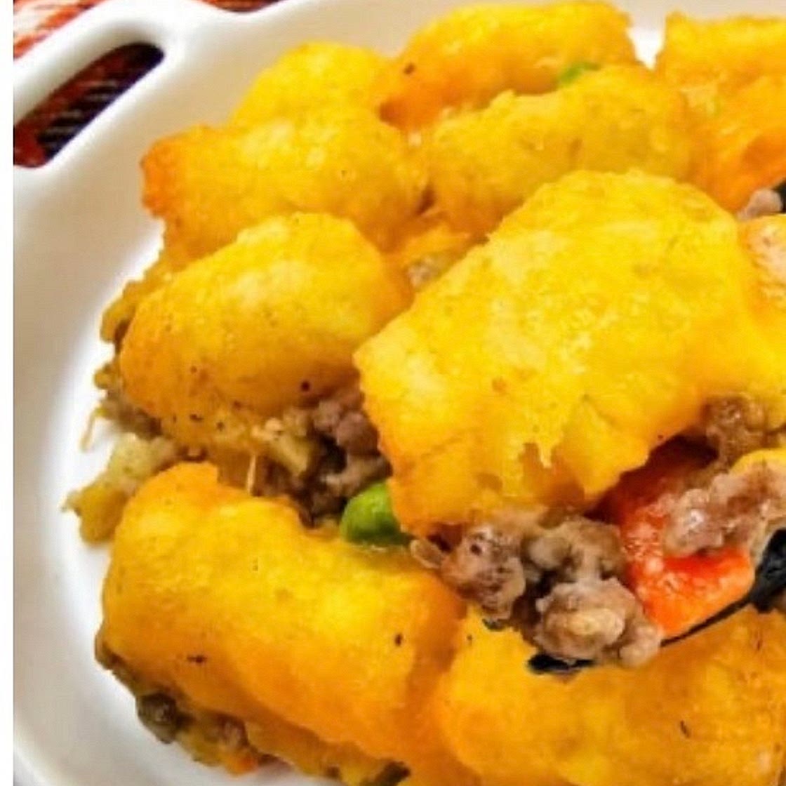 Beefy Cheesy Tator tot Casserole 